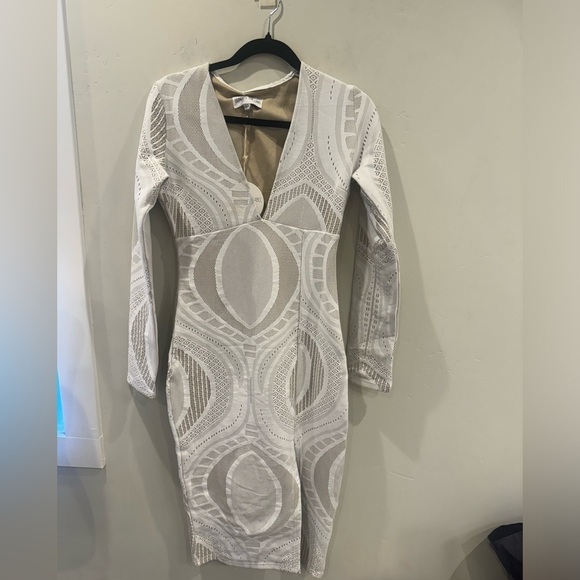 Sundays The Label Sydney Lace Dress NWT 🔥🔥🔥 SZ 8 US 12 AU - Picture 9 of 9